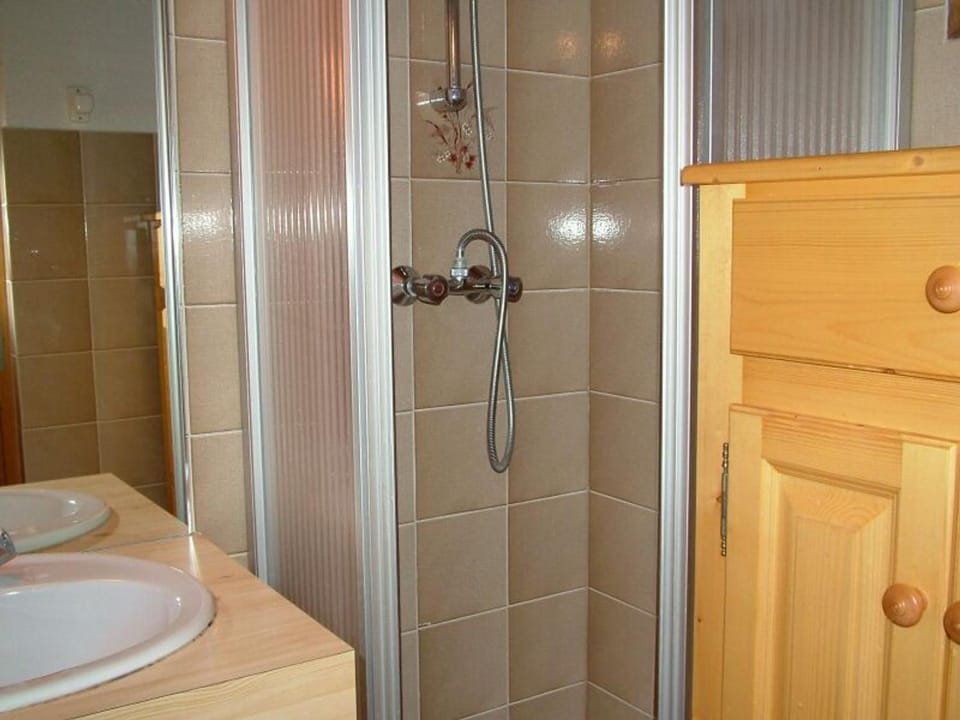 Studio lumineux près des pistes, calme avec garage fermé - FR-1-464-35 Apartment in Pralognan-la-Vanoise