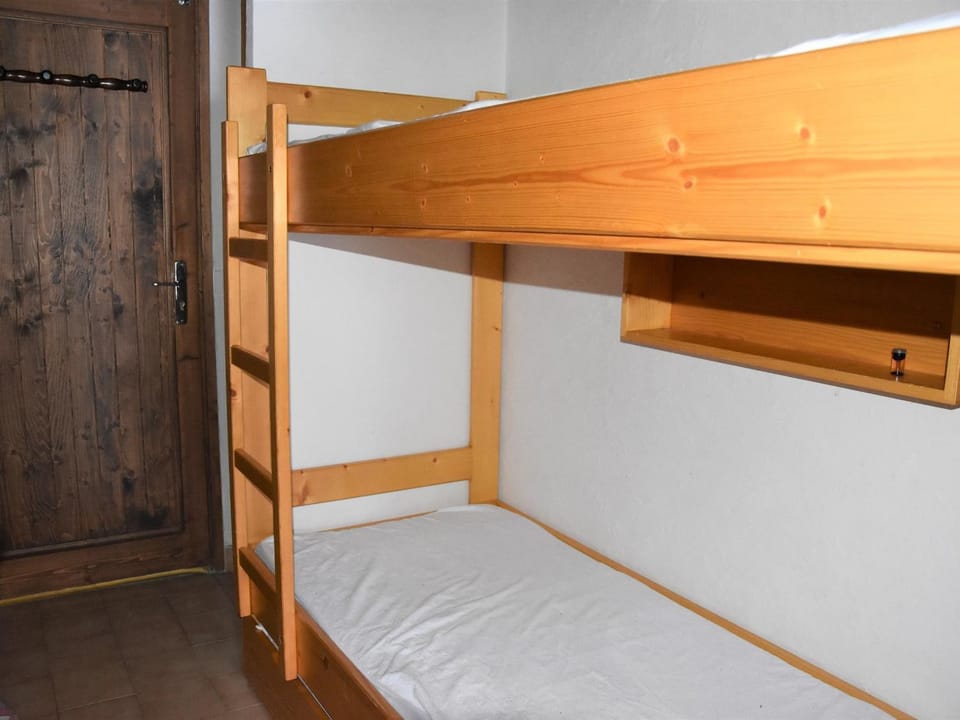 Studio lumineux près des pistes, calme avec garage fermé - FR-1-464-35 Apartment in Pralognan-la-Vanoise
