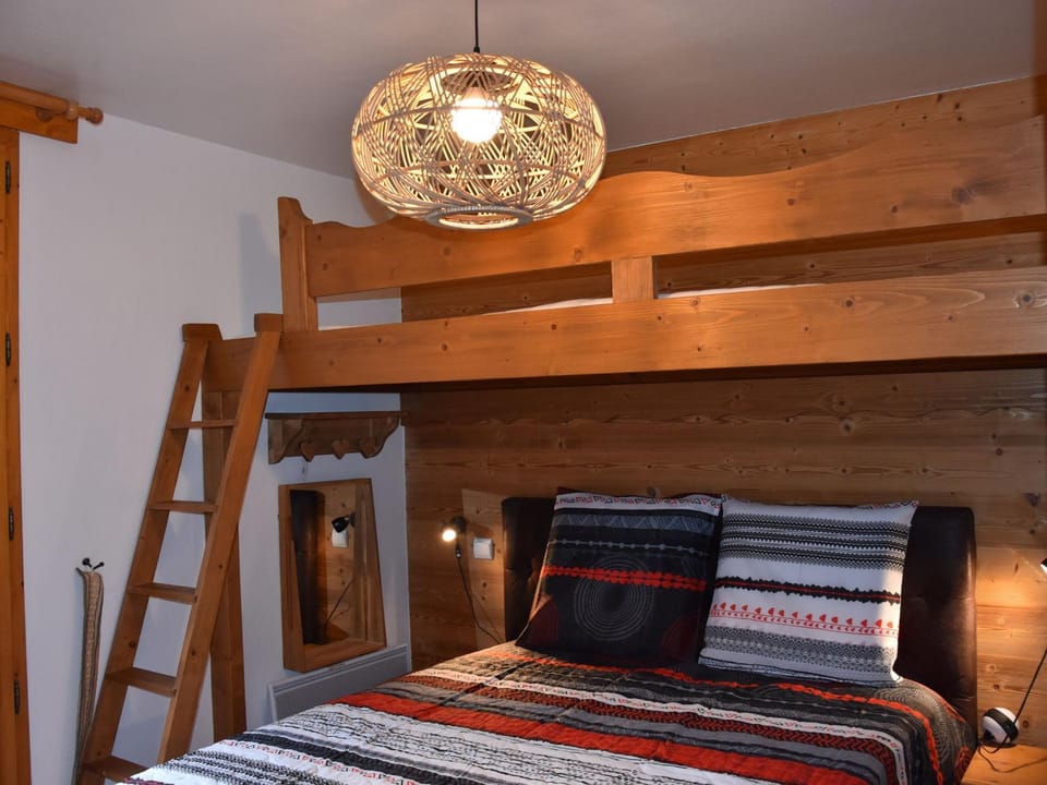 Appartement spacieux, 3 étoiles, max 8 pers, 2 terrasses - FR-1-464-54 Apartment in Pralognan-la-Vanoise