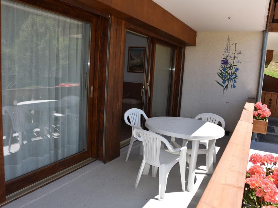 Appartement chaleureux PMR avec terrasse sud, parking, près de Champagny-en-Vanoise - FR-1-464-80 Apartment in Champagny-en-Vanoise
