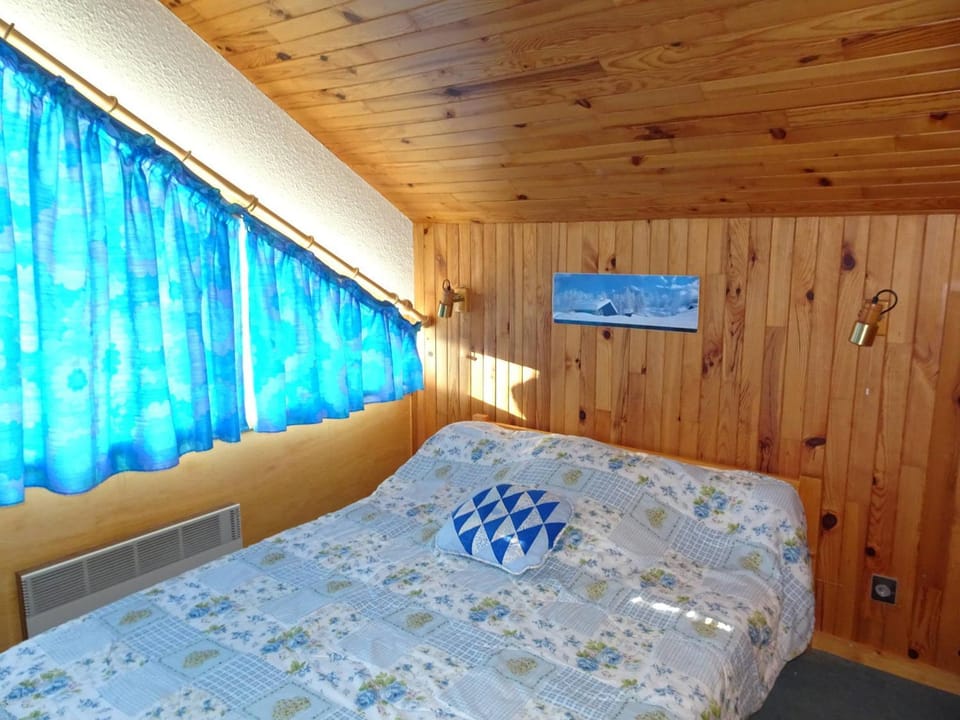 Duplex lumineux près des pistes, parking couvert, 4 pers. - FR-1-464-95 Apartment in Champagny-en-Vanoise