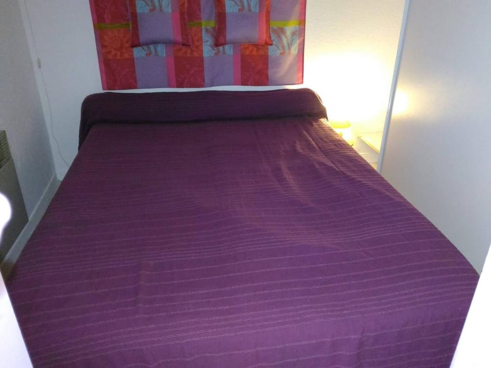 Appartement T2 cabine 2 étoiles au Lavandou avec climatisation - FR-1-308-92 Cabin in Le Lavandou