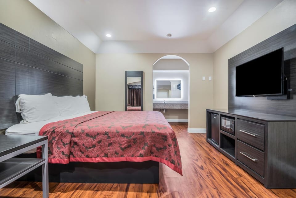 Scottish Inns & Suites IAH Airport-Beltway 8 Motel in Aldine