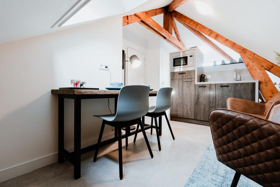 Kitchen or kitchenette, Living room, Dining area