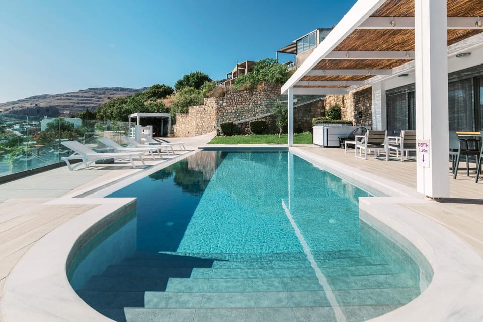 Property building, Swimming pool