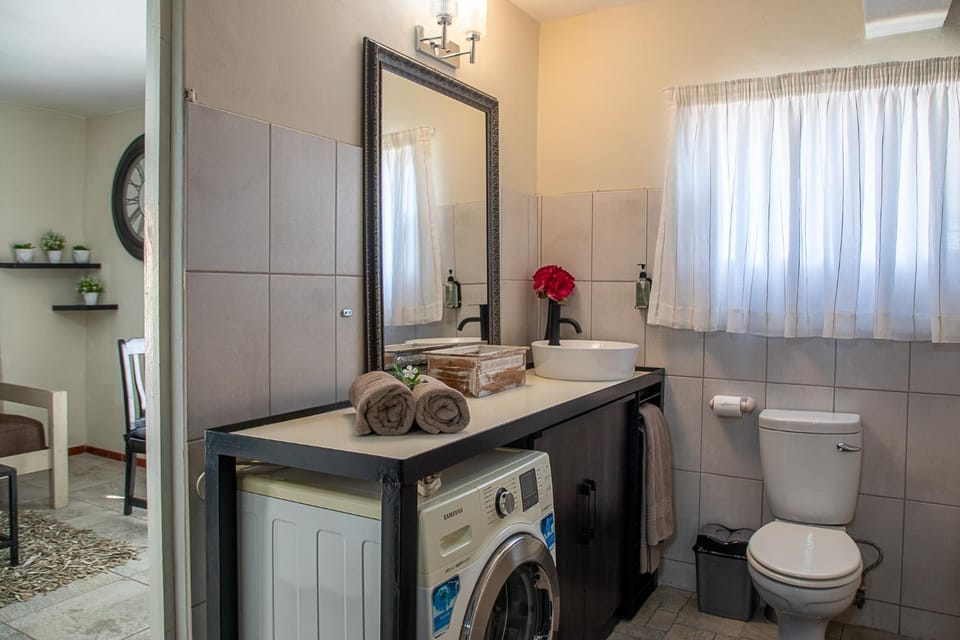 Toilet, Bathroom, washing machine, dryer