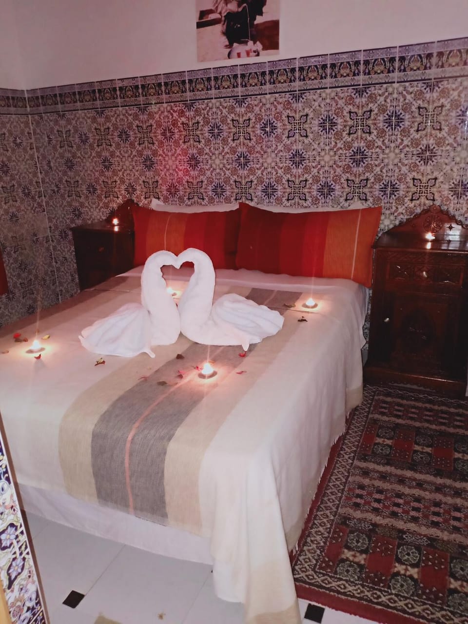 Bed, Photo of the whole room