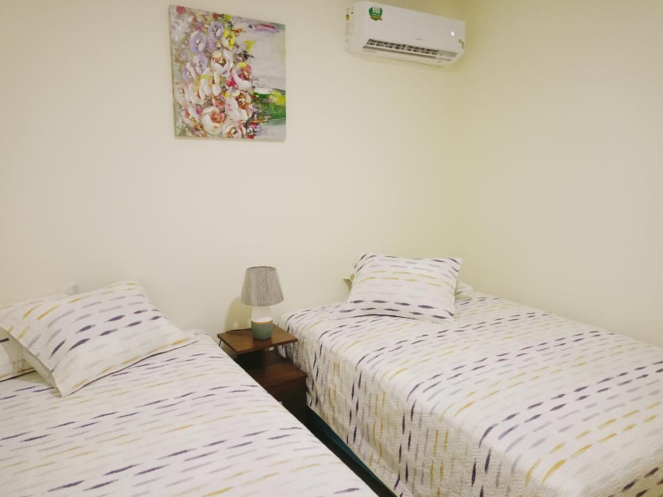 Bed, Bedroom, air conditioner