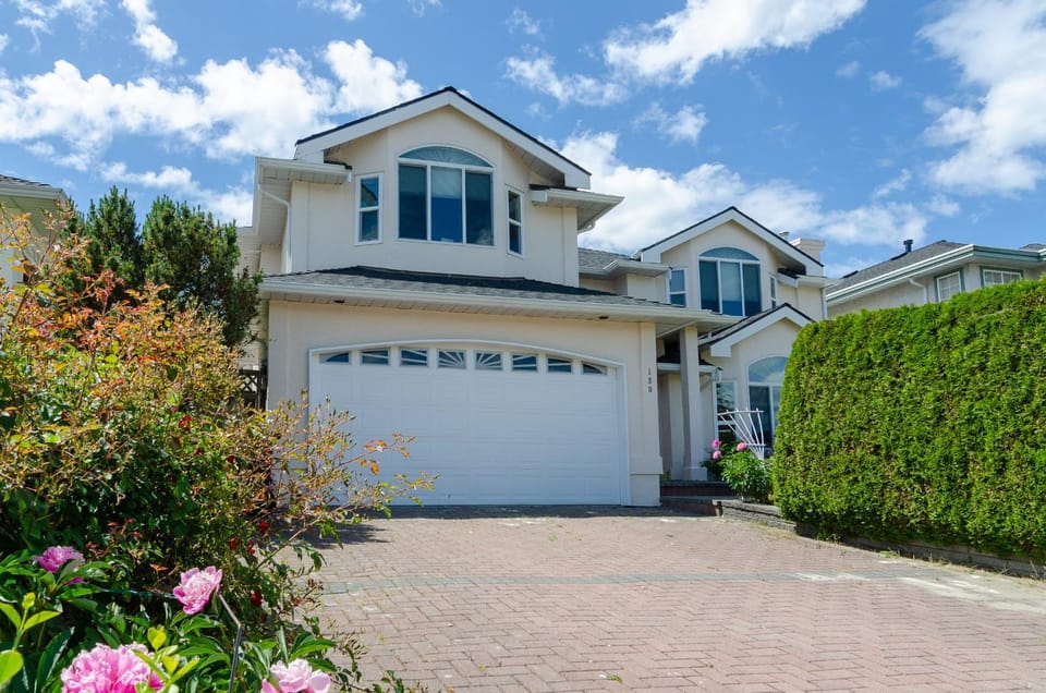Great Guest Suite in a Gorgeous House Vacation rental in New Westminster