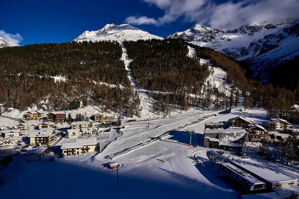 Day, Winter, On site