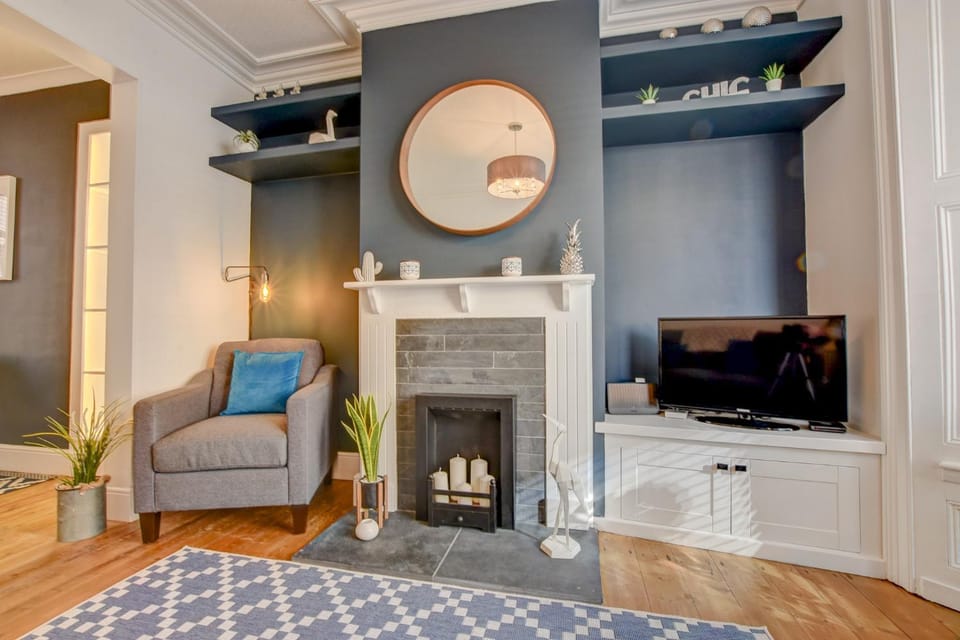 Stones Throw House in England