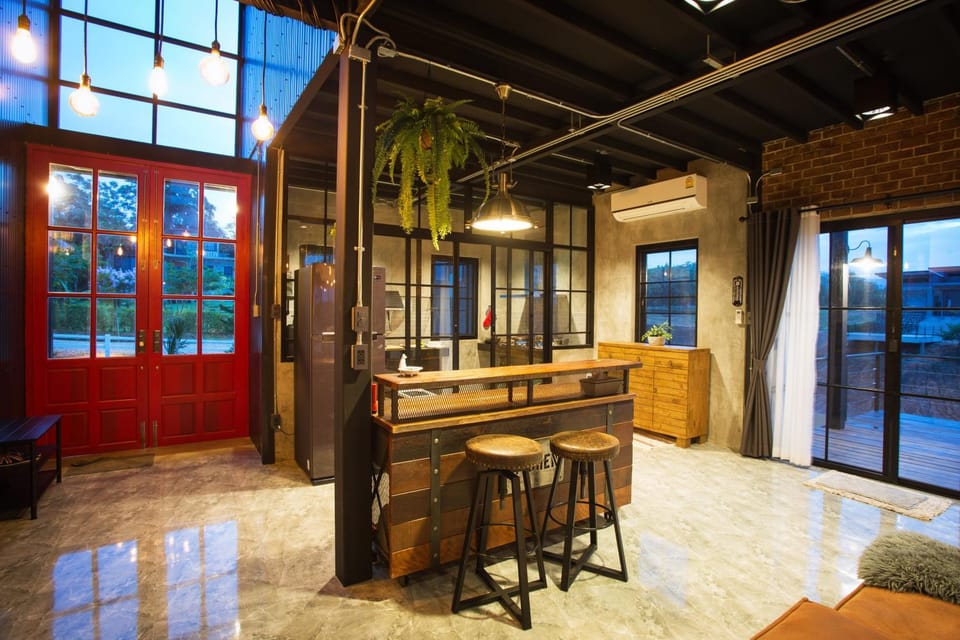 Stella Moonlight Khaoyai Villa in Laos