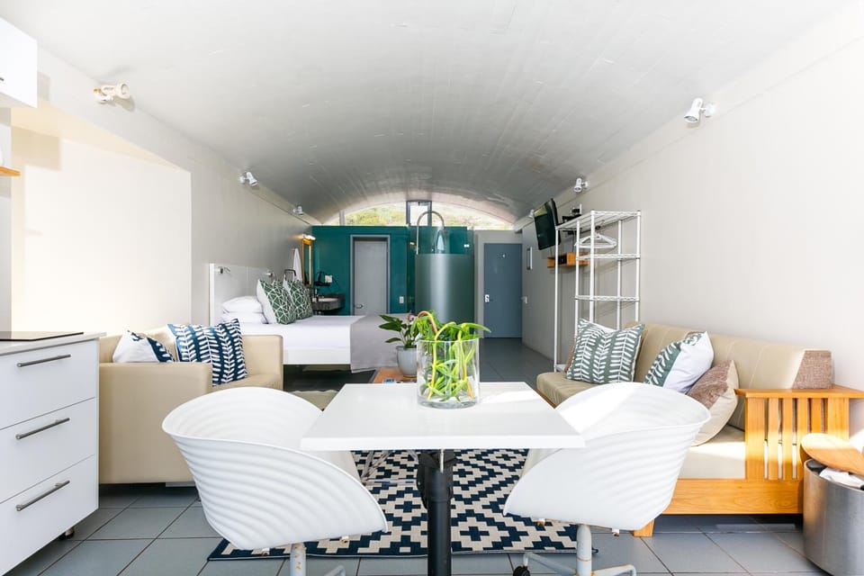 Photo of the whole room, Seating area, Dining area