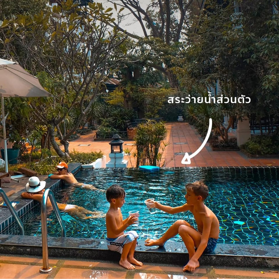 Property building, Swimming pool, Swimming pool