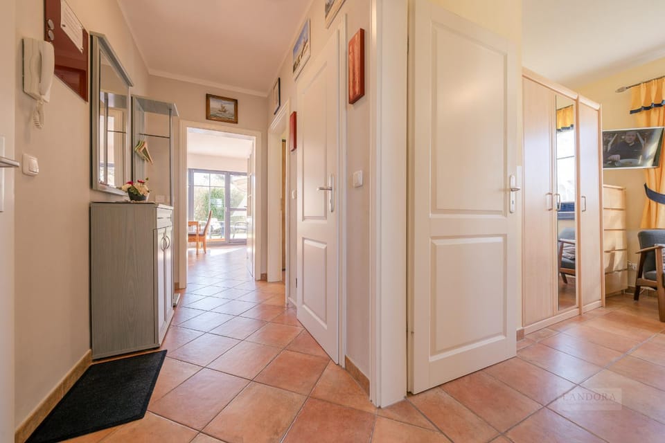 Villa "Meereslust" , Whg 1 Apartment in Zingst