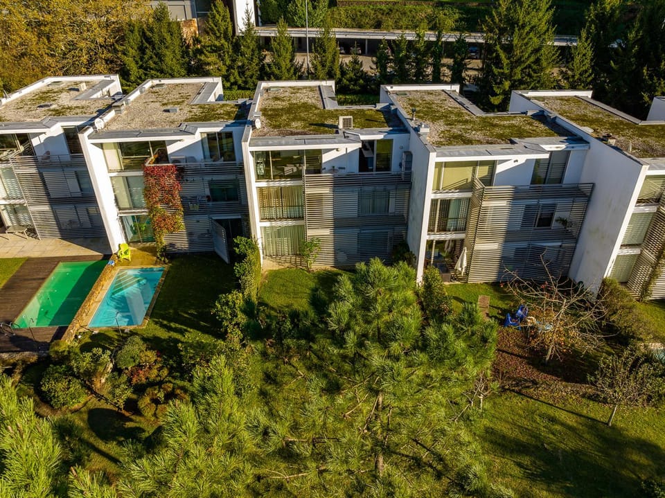 Property building, Bird's eye view