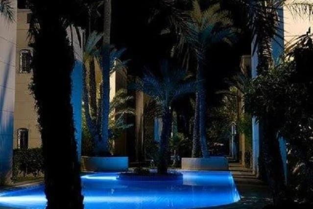 Swimming pool, Swimming pool