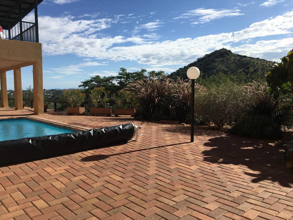 Swimming pool, Swimming pool