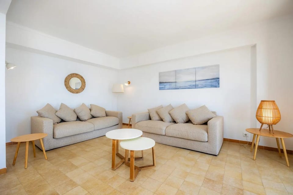 Dúplex Voramar MHM Seafront Apartment in Llevant