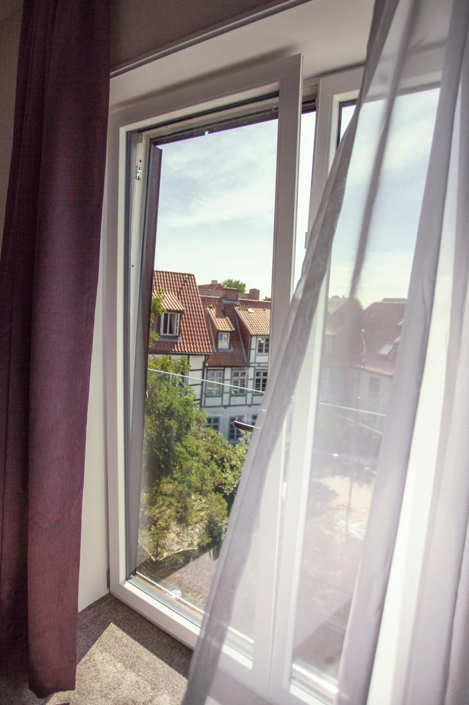 View (from property/room), Balcony/Terrace, City view, Garden view