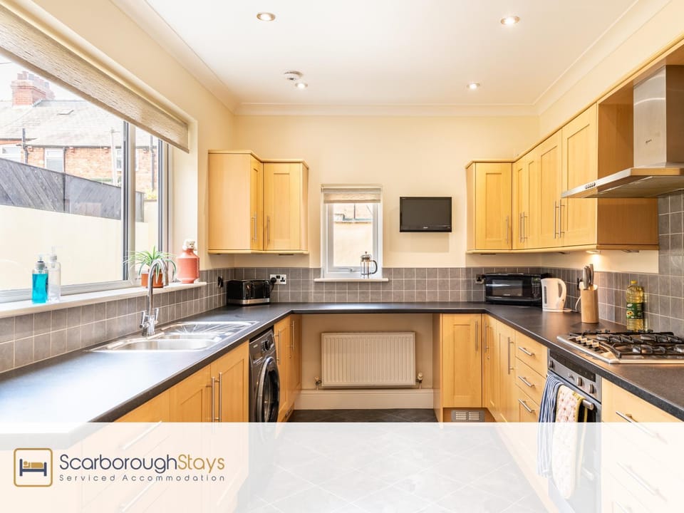 Kitchen or kitchenette, minibar, pet friendly, stove, kitchen, kitchen