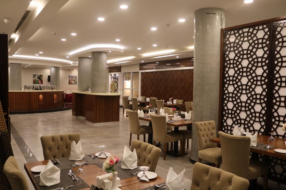 Restaurant/places to eat, Food
