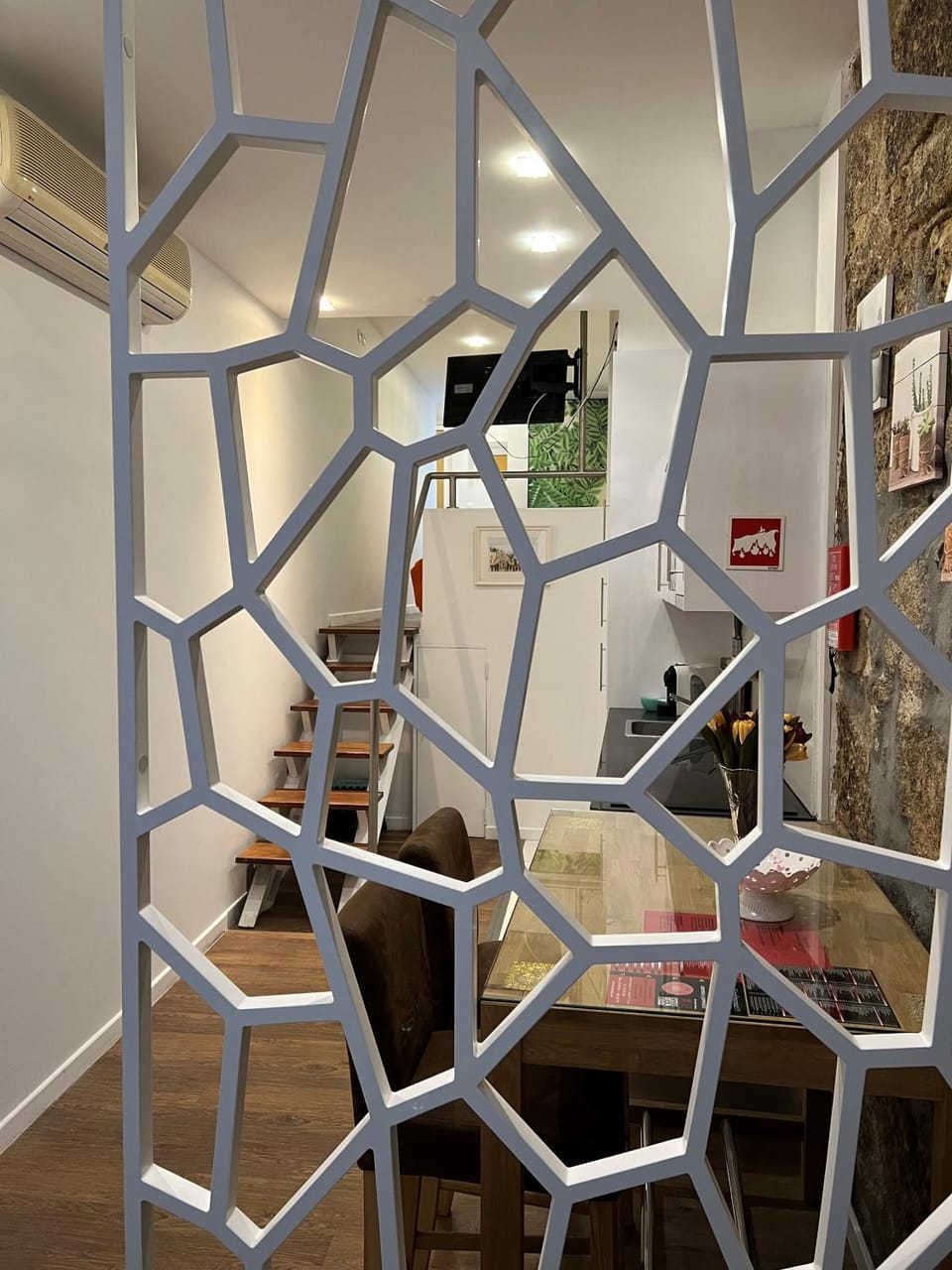 Seating area, Dining area