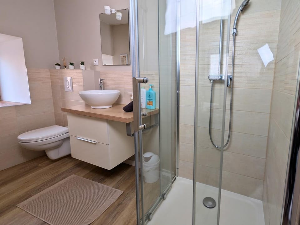 Shower, Bathroom