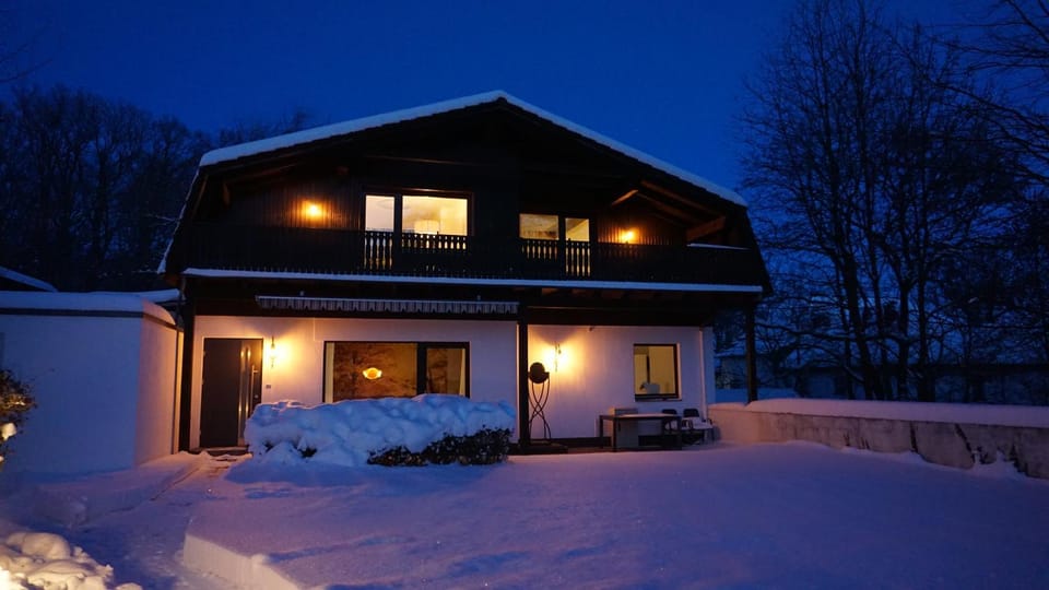 Property building, Night, Winter, Balcony/Terrace