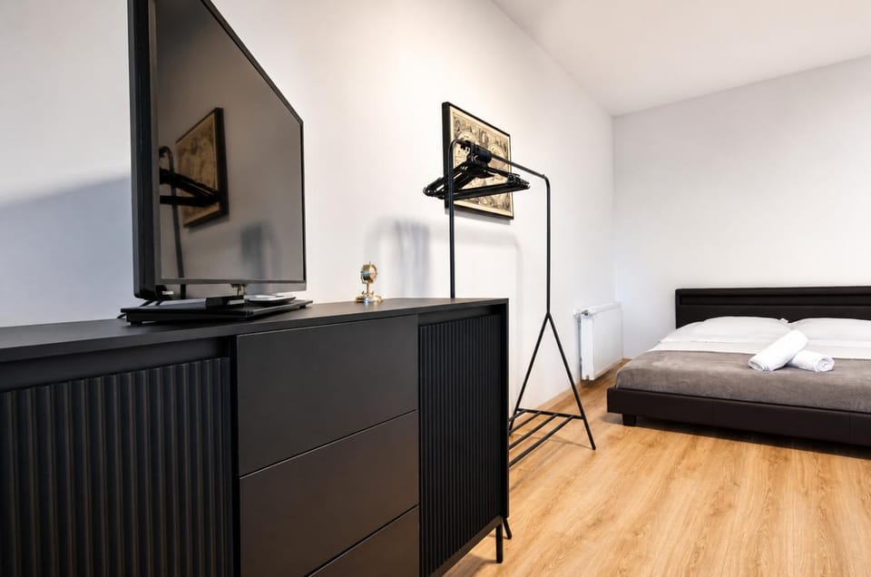 TV and multimedia, Bedroom