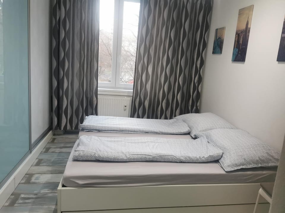 MODRÝ APARTMÁN, Račianska 29, BRATISLAVA Apartment in Bratislava