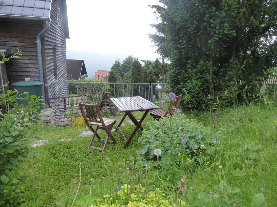 Garden, On site