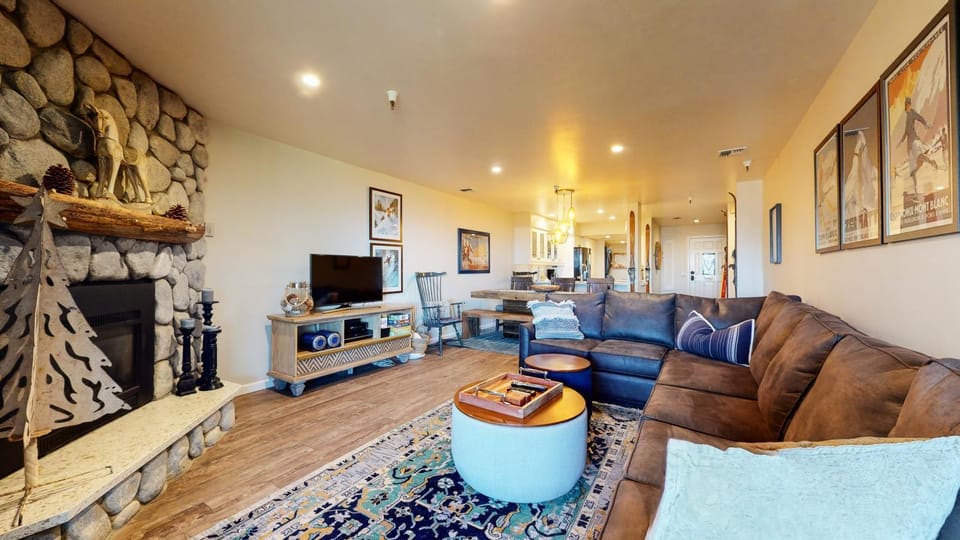 Bridges #209 Condo Apartment in Mammoth Lakes