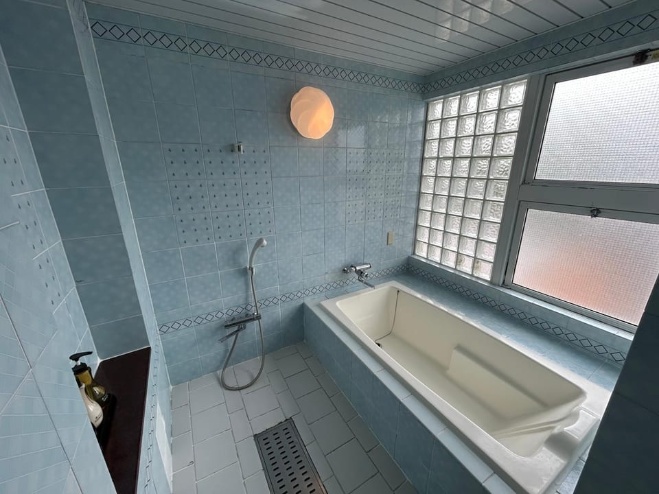 Shower, Bathroom, Area and facilities, Bath