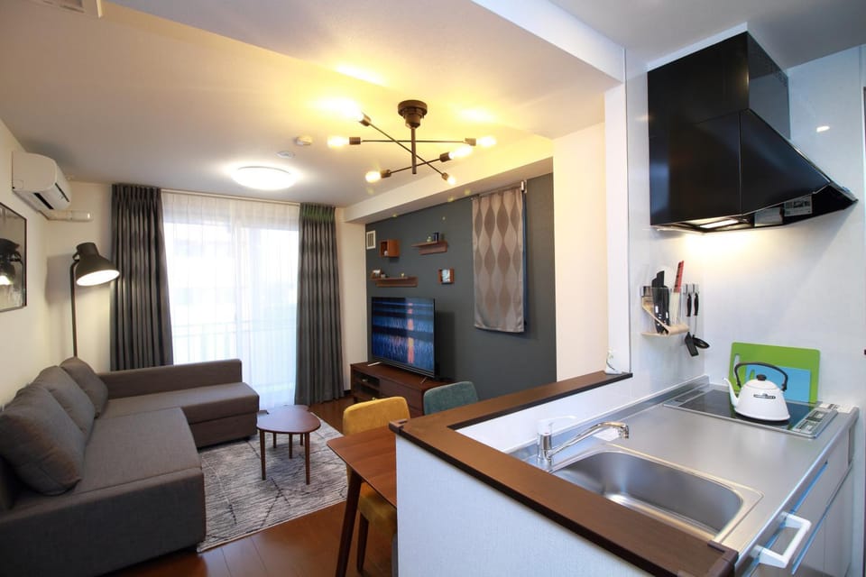 Kitchen or kitchenette, Living room