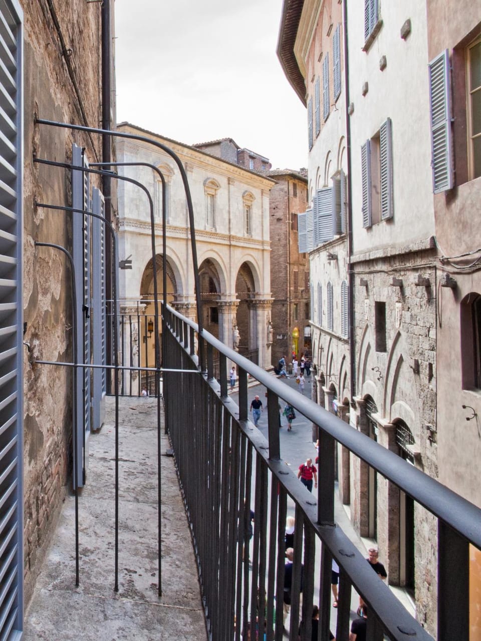 Balcony/Terrace, Landmark view