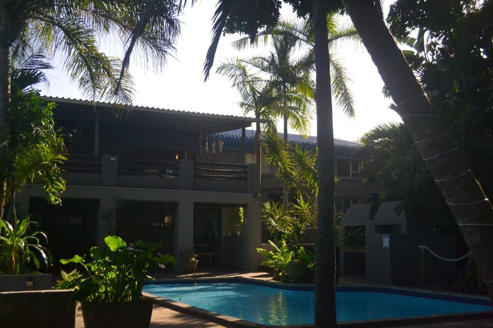 Property building, Garden, Garden view, Pool view, Swimming pool, fireplace