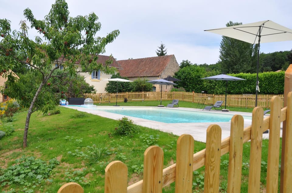 gîtes les 7 roches 6 couchages House in Occitanie