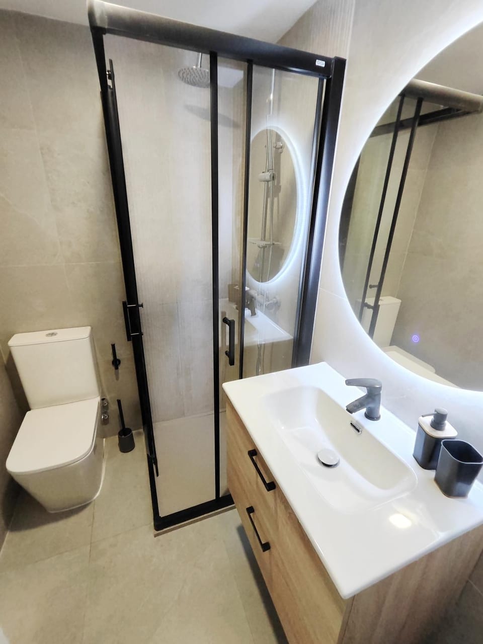 Shower, Bathroom, towels