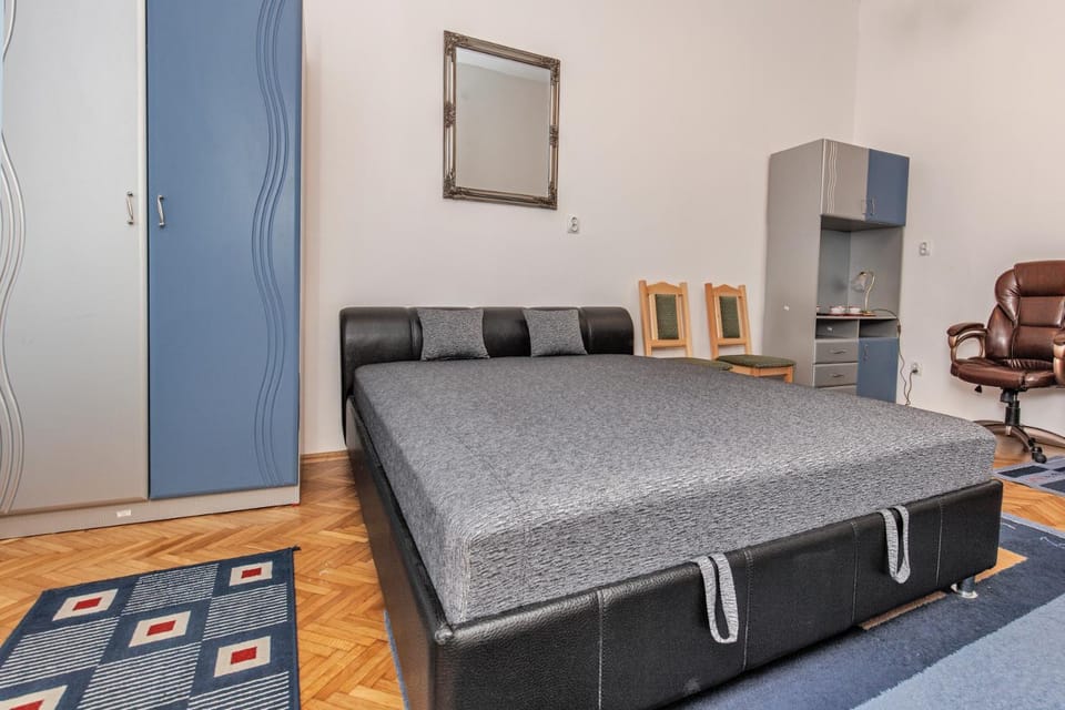 Arany Csillag Apartman Apartment in Slovakia