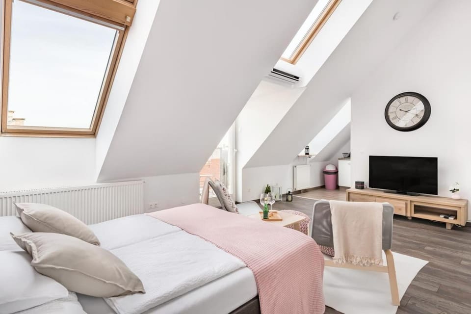 Living room, Seating area, Bedroom