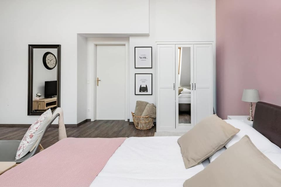 Living room, Seating area, Bedroom