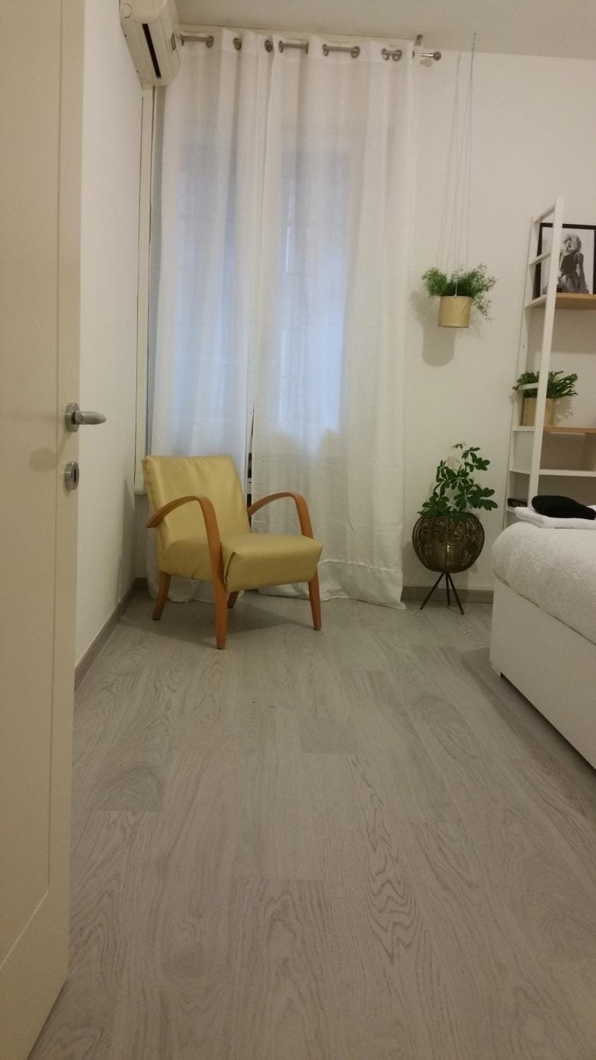 Galliera Street Apartment in Bologna