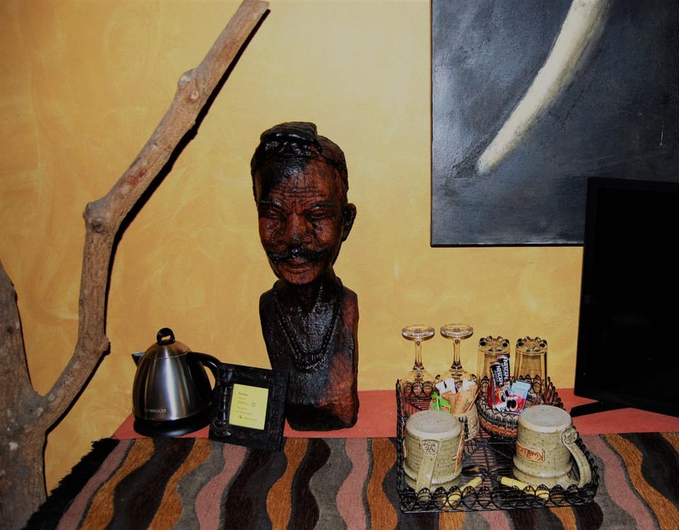 Coffee/tea facilities, Food and drinks, Decorative detail