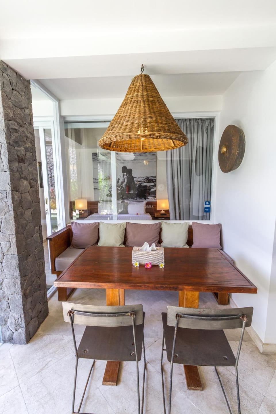 Living room, Dining area