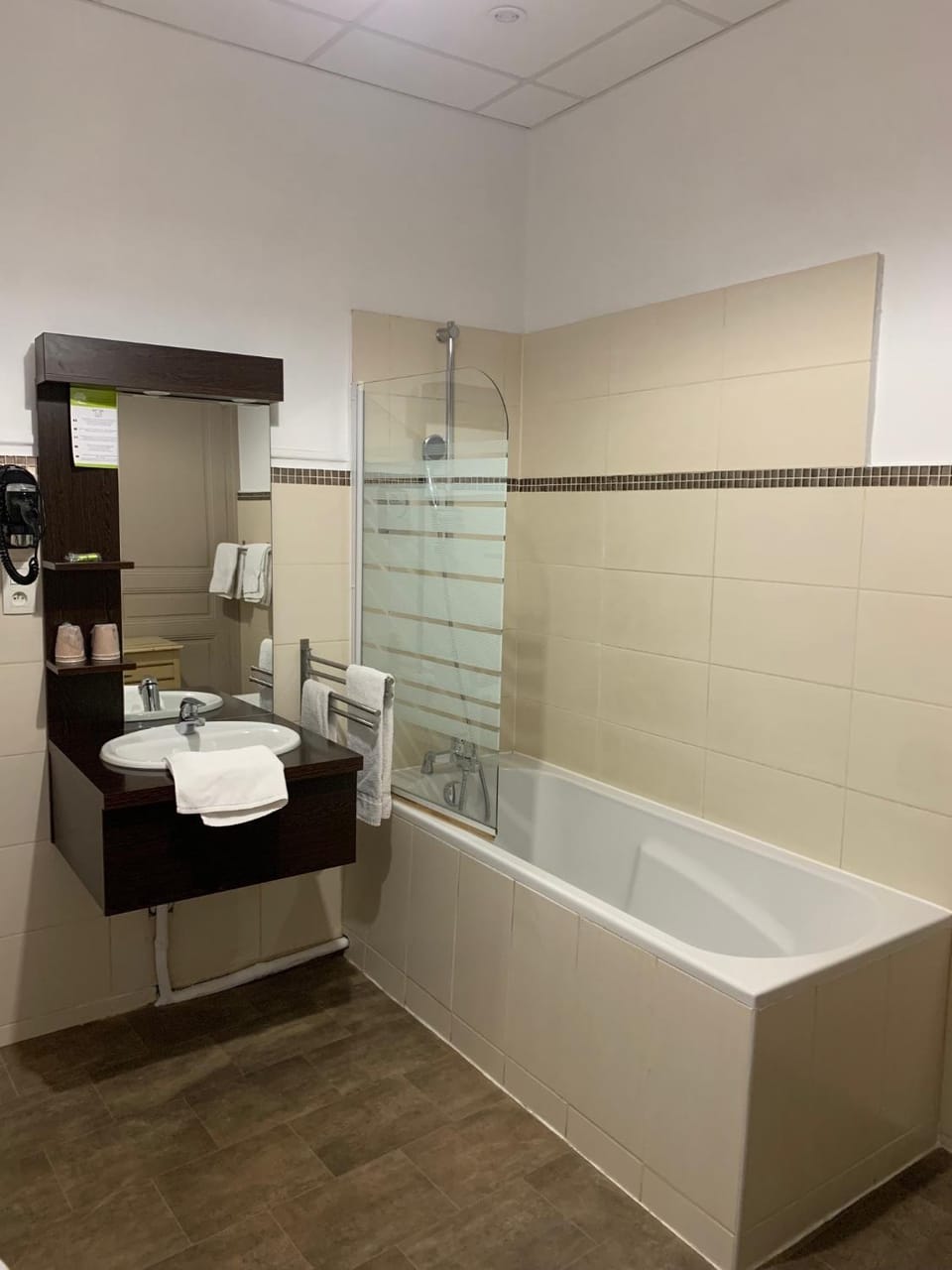 Bathroom, Bath, towels