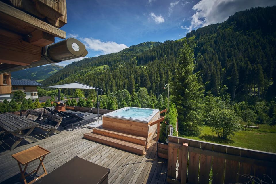 Hot Tub, Balcony/Terrace