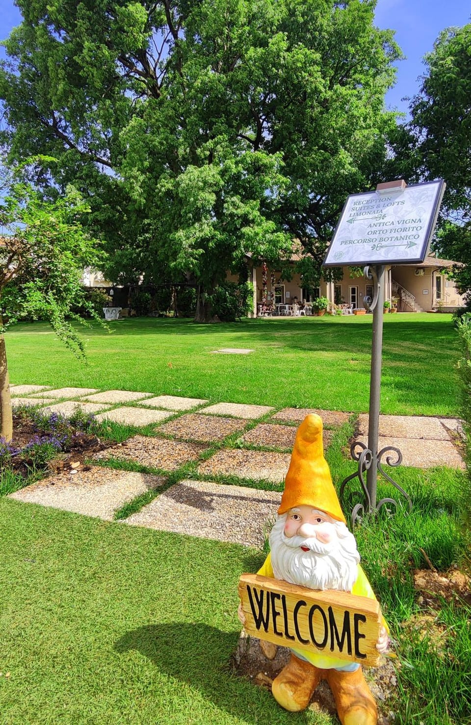 Garda Relais Antica Romelia Bed and Breakfast in Province of Brescia