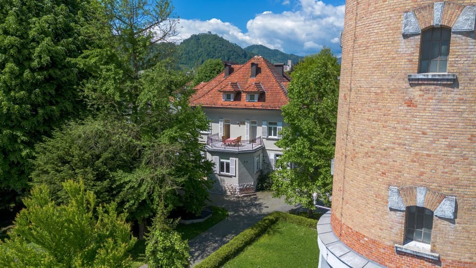 Property building, Garden