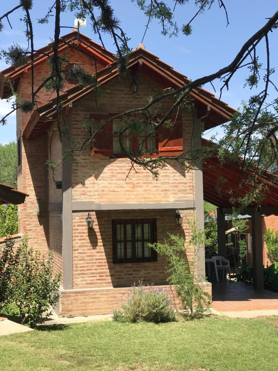 Property building, Facade/entrance, Garden